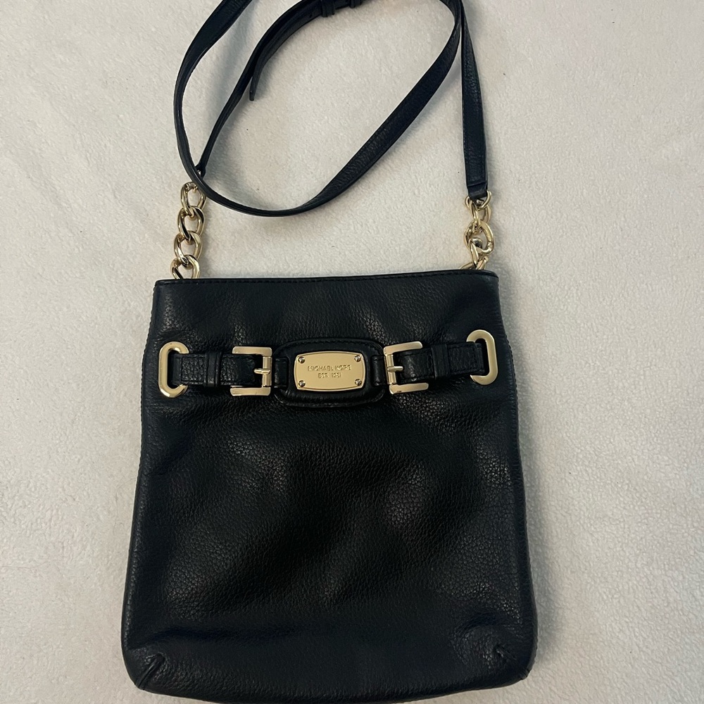 Michael Kors Hamilton Messenger Bag Crossbody Pebbled Leather Gold Accent, Black